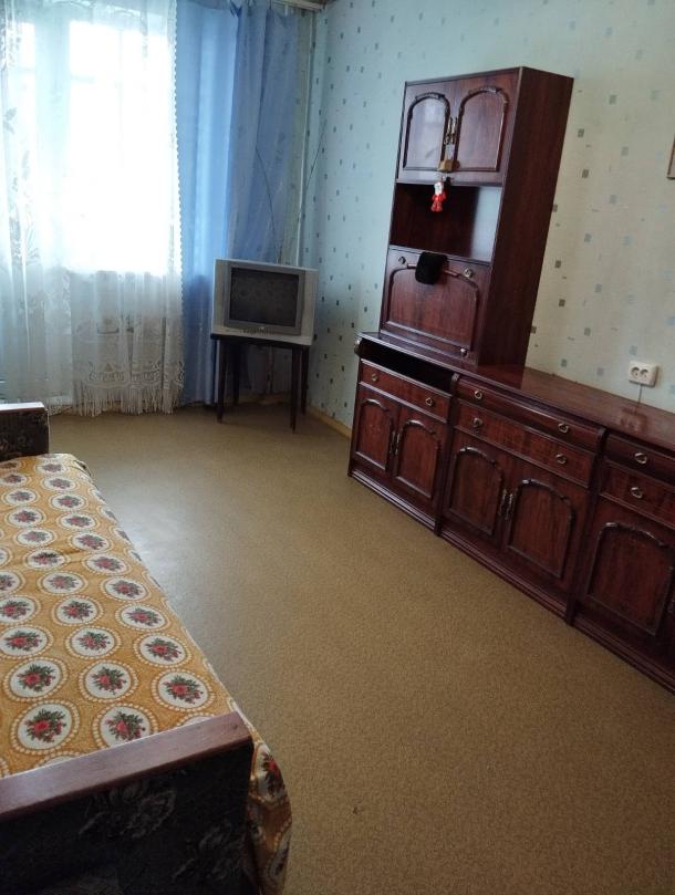 Квартира, 3-кімн., Харьков, 524м/р, Бучмы