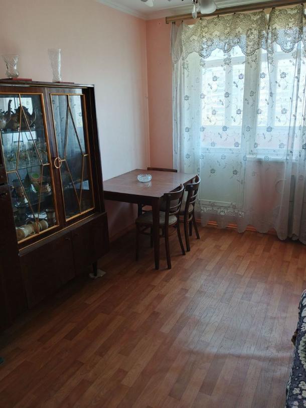 Квартира, 1-кімн., Харьков, 606м/р, Тракторостроителей просп.