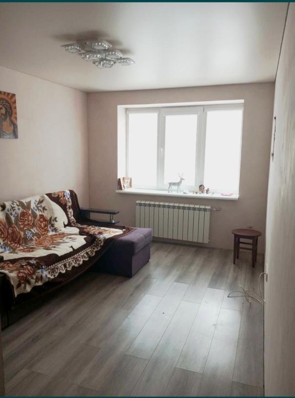 Квартира, 3-кімн., Малиновка, Чугуевский район, Богдана Хмельницкого