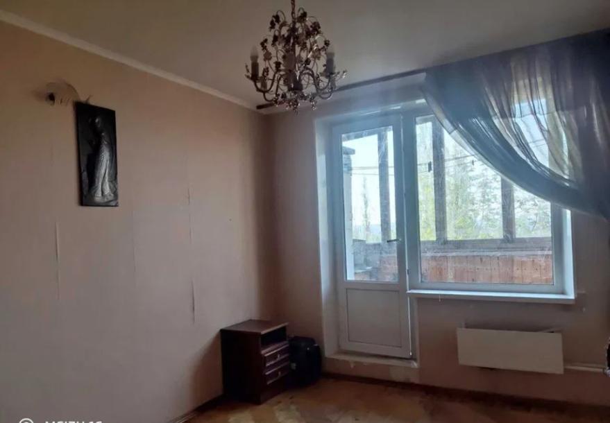 Квартира, 3-кімн., Харьков, Холодная Гора, Чередниченковский пер.