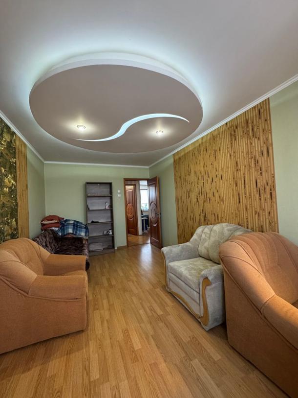 Квартира, 3-кімн., Харьков, 608м/р, Академика Павлова