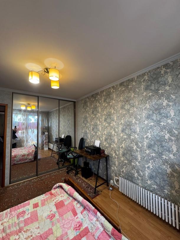 Квартира, 3-кімн., Харьков, 608м/р, Академика Павлова