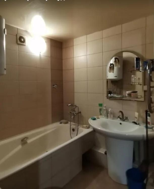 Квартира, 3-кімн., Харьков, 533м/р, Тракторостроителей просп.