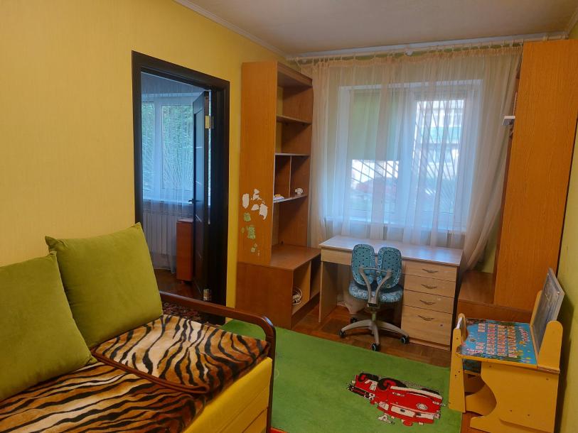 Квартира, 3-кімн., Харьков, Новые Дома, Ощепкова