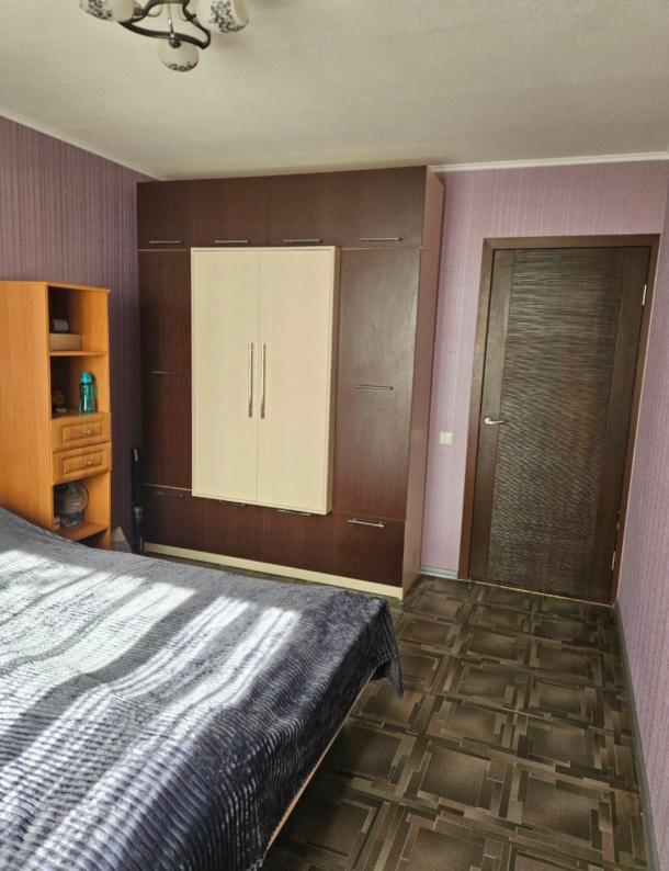 Квартира, 3-кімн., Харьков, 607м/р, Гвардейцев Широнинцев
