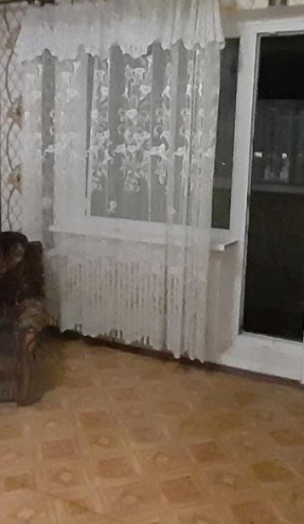 Квартира, 2-кімн., Харьков, Песочин, Квартальная