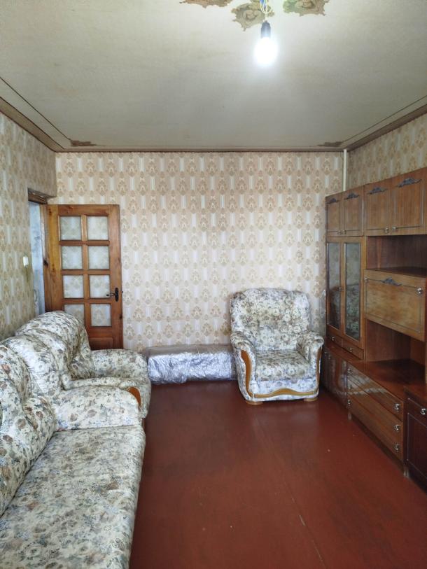 Квартира, 2-кімн., Харьков, Песочин, Квартальная