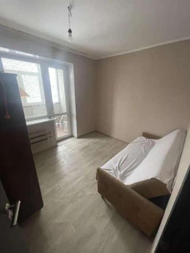 Квартира, 4-кімн., Харьков, 524м/р, Бучмы
