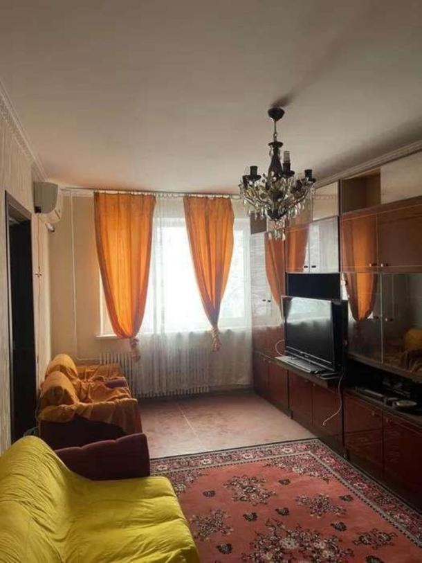 Квартира, 4-кімн., Харьков, 524м/р, Бучмы