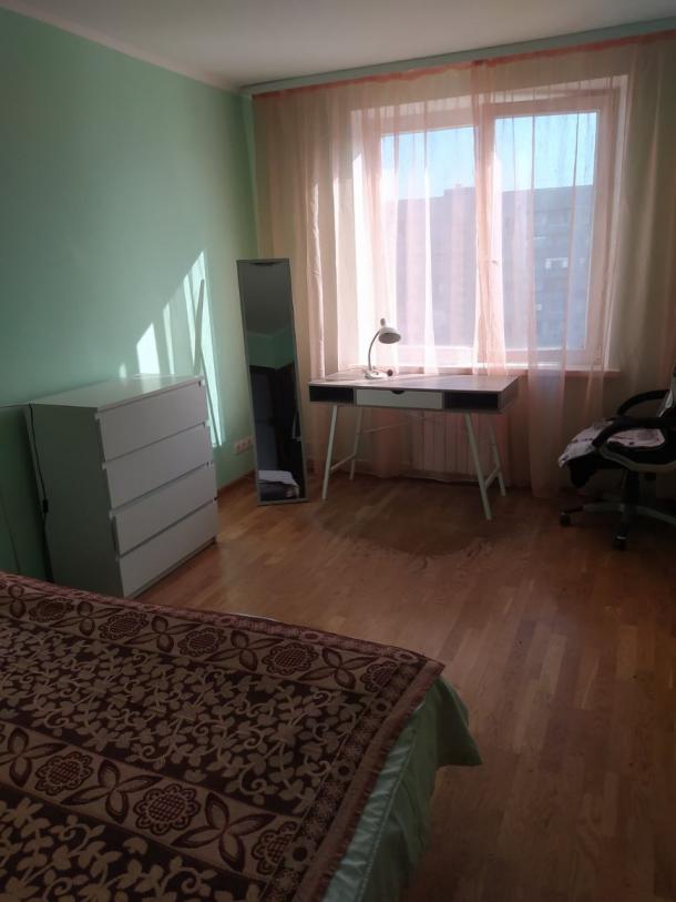 Квартира, 3-кімн., Харьков, 522м/р, Валентиновская