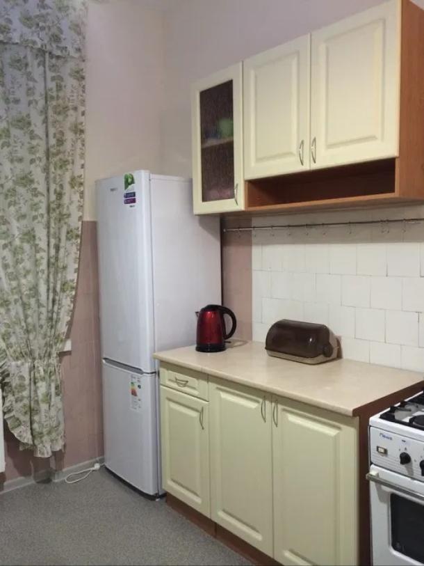 Квартира, 2-кімн., Харьков, Защитников Украины метро, Героев Харькова пр-т