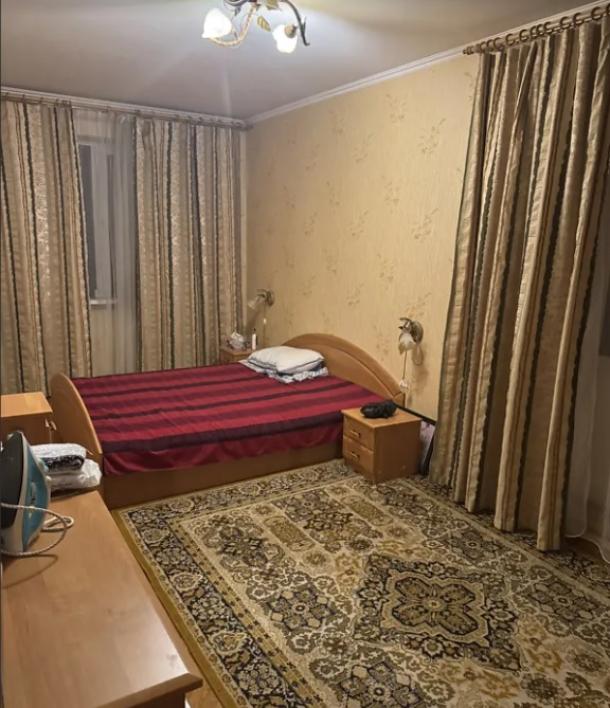 Квартира, 4-кімн., Харьков, 520м/р, Валентиновская