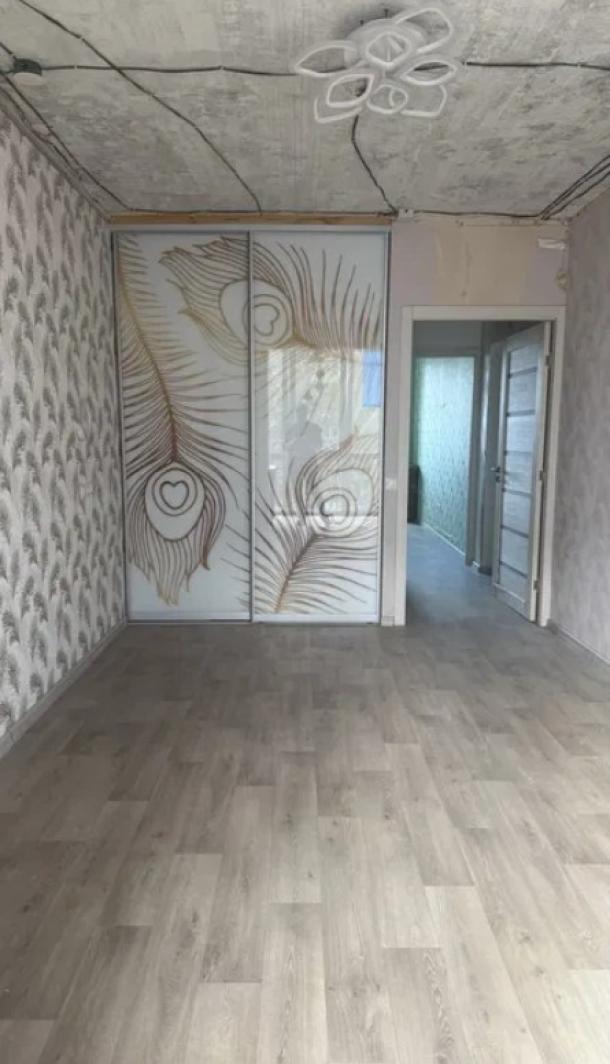 Квартира, 3-кімн., Харьков, 533м/р, Бучмы