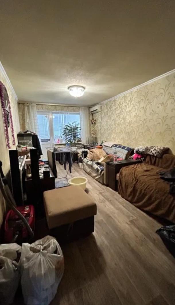 Квартира, 2-кімн., Харьков, 604м/р, Тракторостроителей просп.