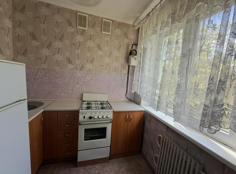Квартира, 2-кімн., Харьков, 605м/р, Гвардейцев Широнинцев
