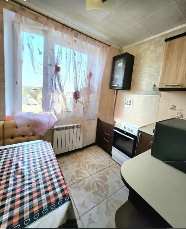 Квартира, 3-кімн., Харьков, 533м/р, Бучмы