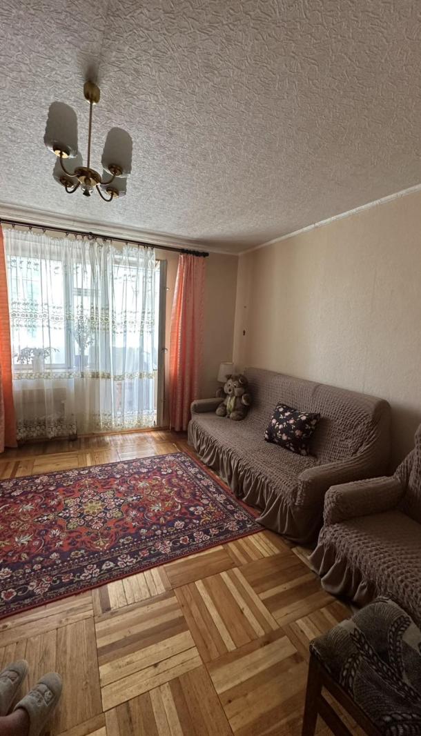 Квартира, 3-кімн., Харьков, Пятихатки, Академика Курчатова проспект
