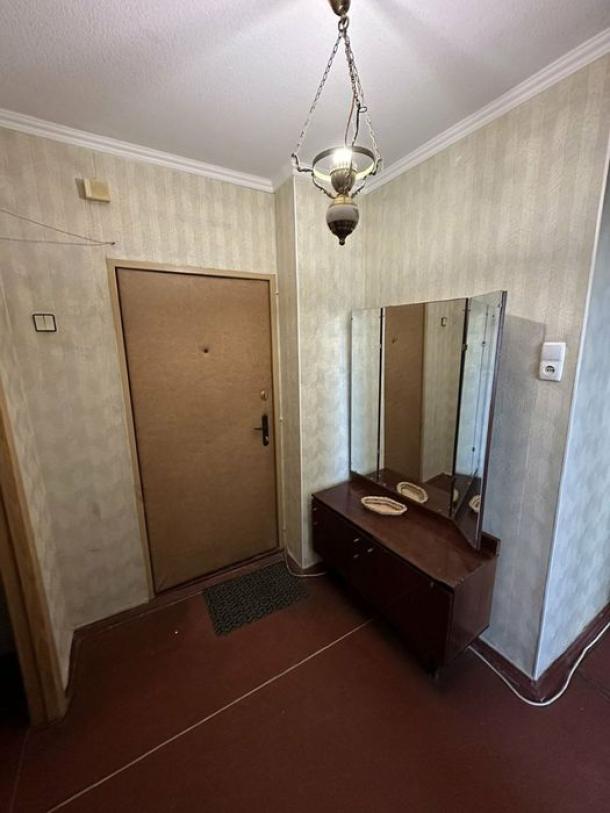 Квартира, 2-кімн., Харьков, 522м/р, Непокоренных (Героев Труда)