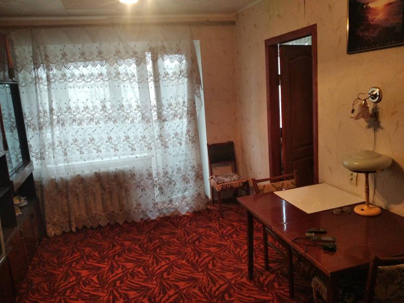 Квартира, 3-кімн., Харьков, 606м/р, Тракторостроителей просп.