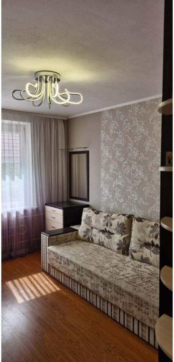 Квартира, 3-кімн., Харьков, 608м/р, Валентиновская