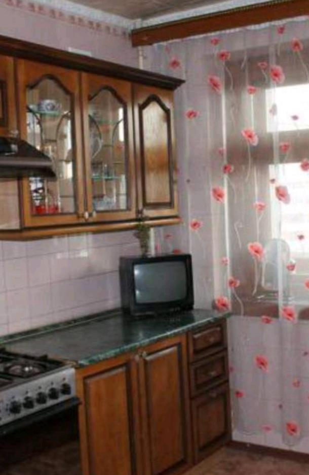 Квартира, 2-кімн., Харьков, Гагарина метро , Аэрокосмический просп. (Гагарина проспект)
