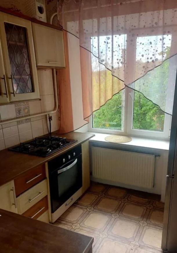 Квартира, 4-кімн., Мерефа, Харьковский район, Санаторная