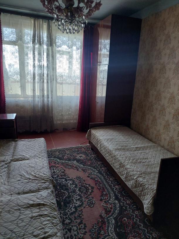 Квартира, 2-кімн., Харьков, 522м/р, Непокоренных (Героев Труда)