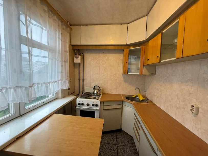 Квартира, 4-кімн., Харьков, 615м/р, Гвардейцев Широнинцев