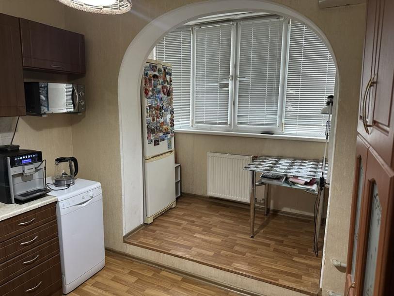 Квартира, 1-кімн., Харьков, 605м/р, Тракторостроителей просп.
