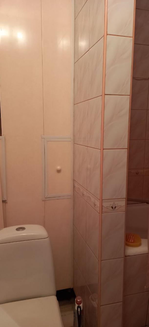 Квартира, 3-кімн., Харьков, 2 Северная Салтовка, Метростроителей