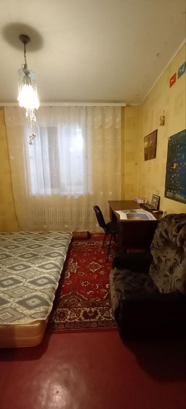 Квартира, 3-кімн., Харьков, 2 Северная Салтовка, Метростроителей