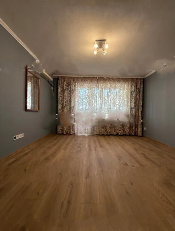 Квартира, 3-кімн., Харьков, Холодная Гора, Полтавский Шлях