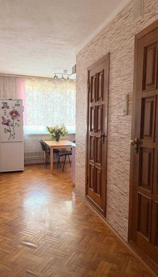 Квартира, 3-кімн., Харьков, 1 Северная Салтовка, Соборности Украины (Дружбы Народов)