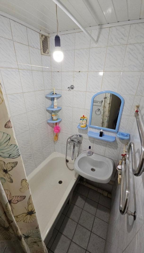 Квартира, 2-кімн., Харьков, 604м/р, Тракторостроителей просп.