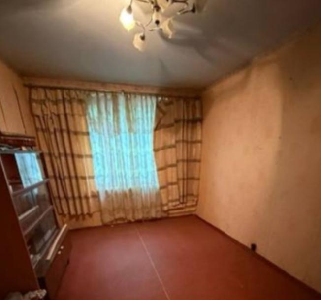 Квартира, 3-кімн., Харьков, 533м/р, Тракторостроителей просп.