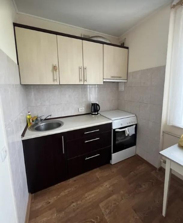 Квартира, 2-кімн., Харьков, 605м/р, Тракторостроителей просп.