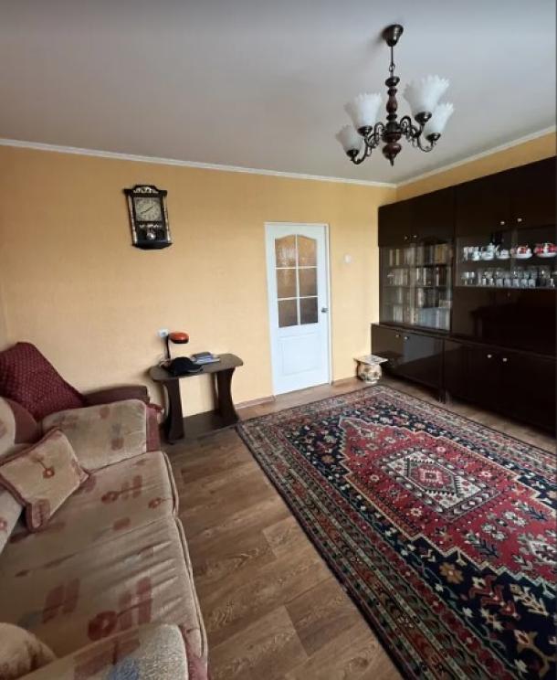 Квартира, 2-кімн., Харьков, 605м/р, Тракторостроителей просп.