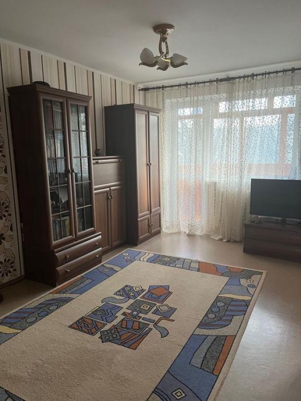 Квартира, 2-кімн., Харьков, 606м/р, Тракторостроителей просп.