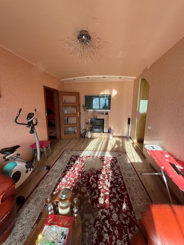 Квартира, 3-кімн., Харьков, 656м/р, Гвардейцев Широнинцев