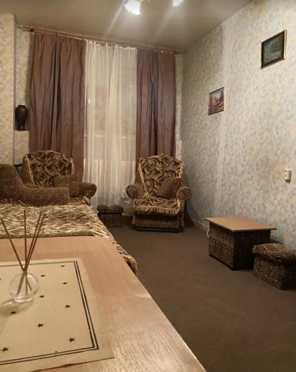 Купить гостинка, Харьков, Салтовка, Юбилейный пр. (50 лет ВЛКСМ пр.)