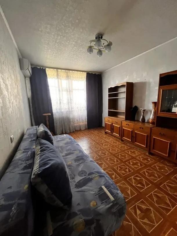 Квартира, 2-кімн., Харьков, ХТЗ, 12-го Апреля