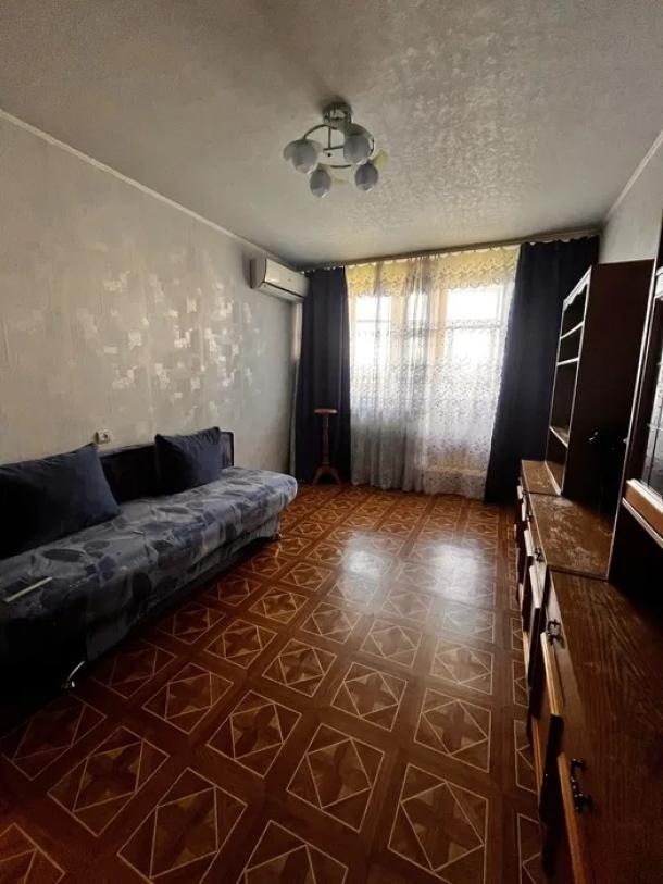 Квартира, 2-кімн., Харьков, ХТЗ, 12-го Апреля