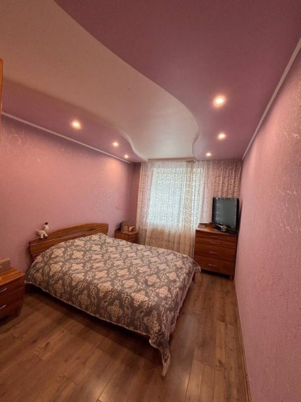 Квартира, 3-кімн., Харьков, 607м/р, Гвардейцев Широнинцев