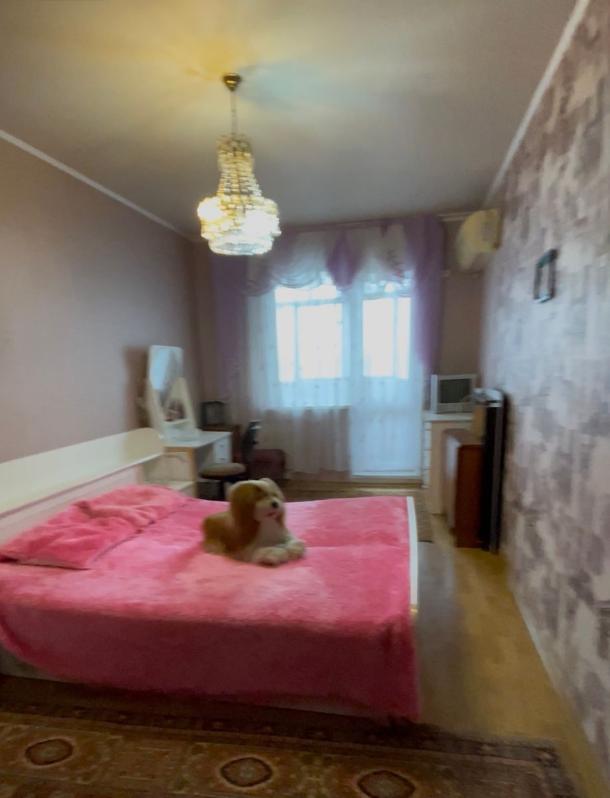 Квартира, 3-кімн., Харьков, 531м/р, Бучмы