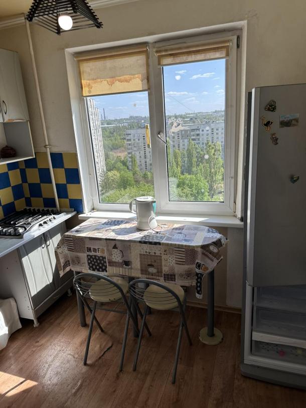 Квартира, 2-кімн., Харьков, 626м/р, Солнечная (Красноармейская, Кирова, Октябрьская, Совхозная)