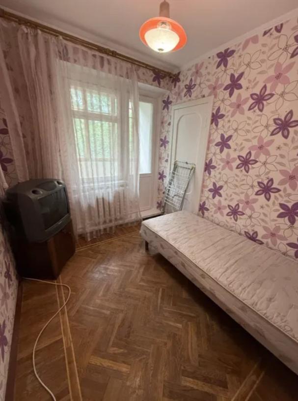 Квартира, 4-кімн., Харьков, Гагарина метро , Аэрокосмический просп. (Гагарина проспект)