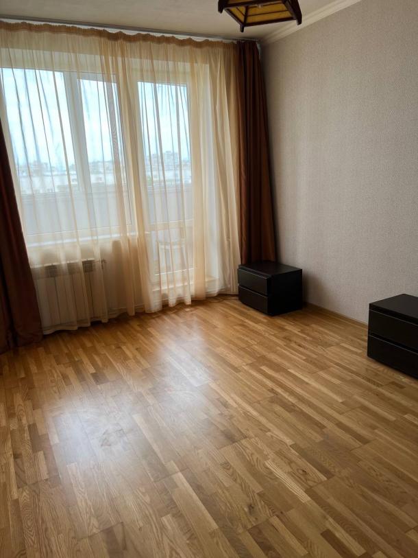 Квартира, 3-кімн., Харьков, 520м/р, Владислава Зубенко (Тимуровцев)