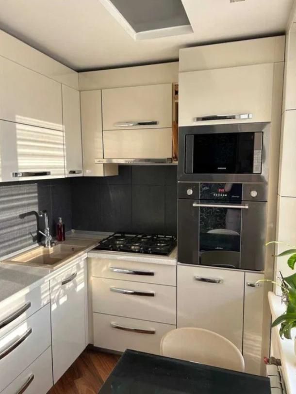 Квартира, 2-кімн., Харьков, 520м/р, Валентиновская