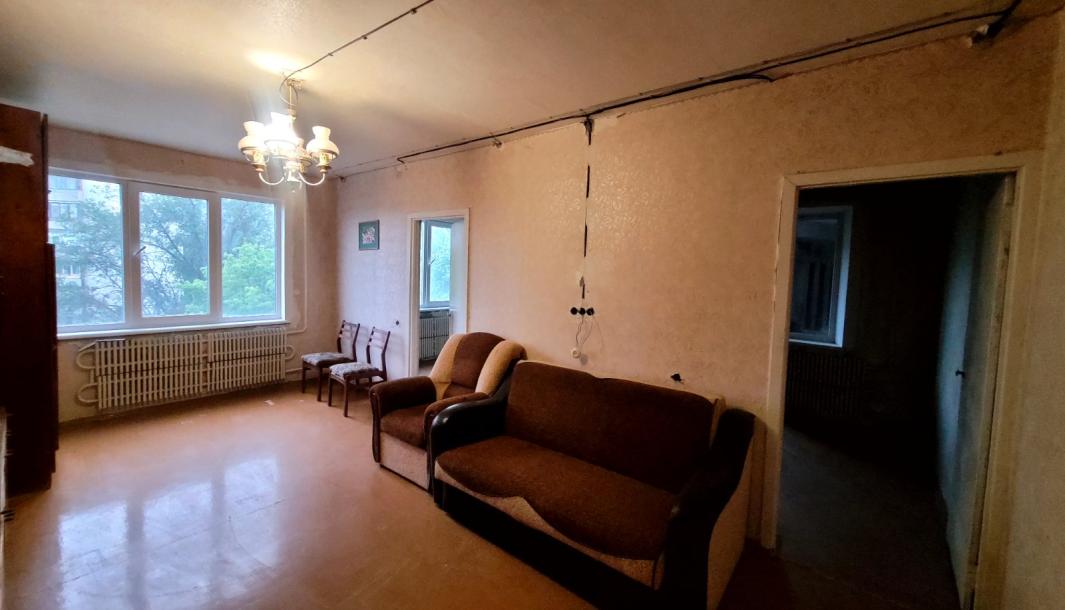 Квартира, 4-кімн., Харьков, 626м/р, Амосова