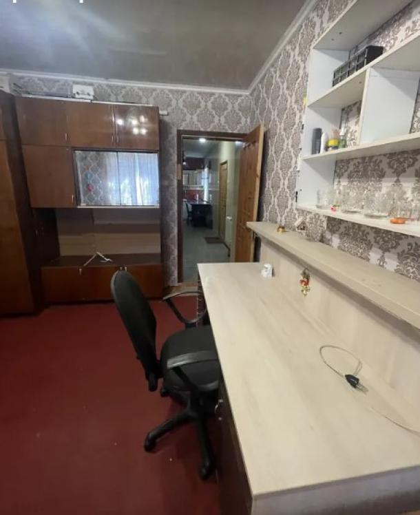 Квартира, 2-кімн., Харьков, Защитников Украины метро, Искринская